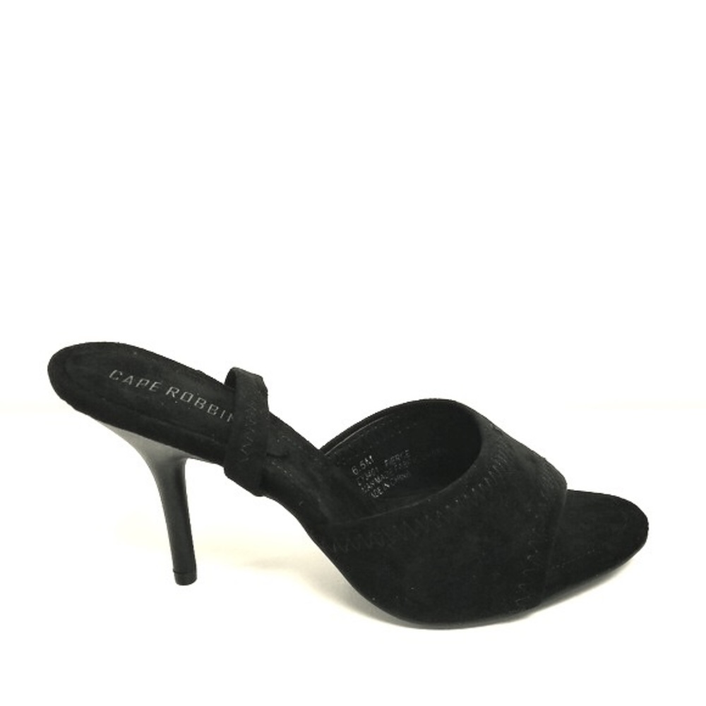 Cape Robbin sandals suede t strap.